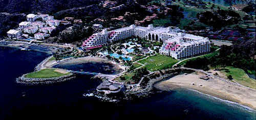 Playa del Tesoro and the Karmina Palace in Manzanillo, Mexico