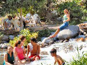 Mexican holiday brings crowds
