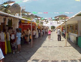 Oaxacan vendors visit Manzanillo